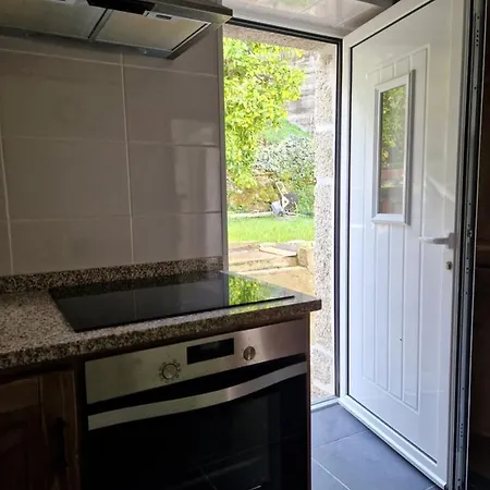 Moradia T2 Em Bairro Pitoresco Da - Cantinho Da Luz Дом отдыха Ковильян