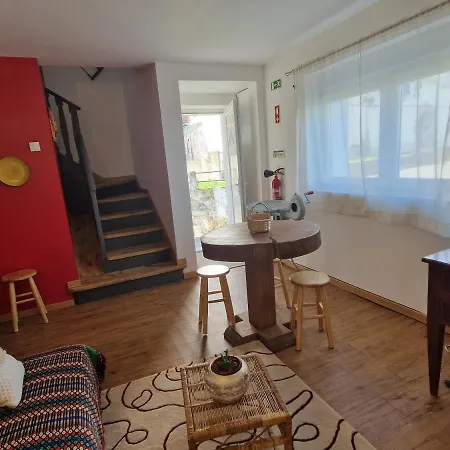 Moradia T2 Em Bairro Pitoresco Da Casa de Férias *