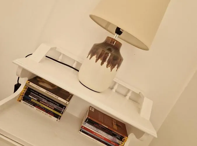 Moradia T2 Em Bairro Pitoresco Da *