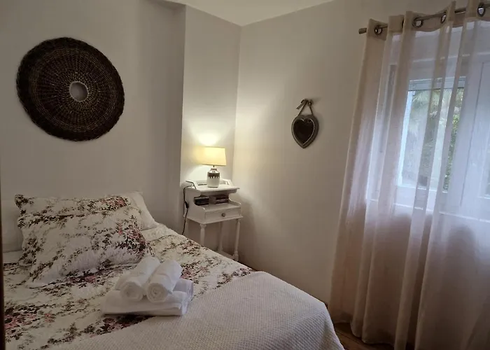 Hébergement de vacances Moradia T2 Em Bairro Pitoresco Da - Cantinho Da Luz *